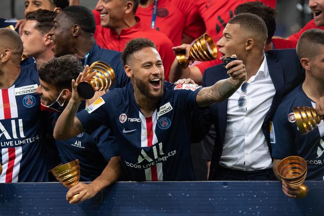 塔图姆压哨绝杀绿军险胜猛龙 雄鹿遭误判输球